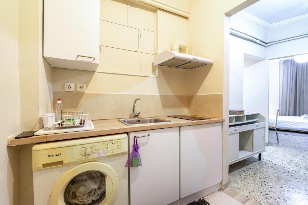 Filopappou Decent Apartment Athen Exterior foto