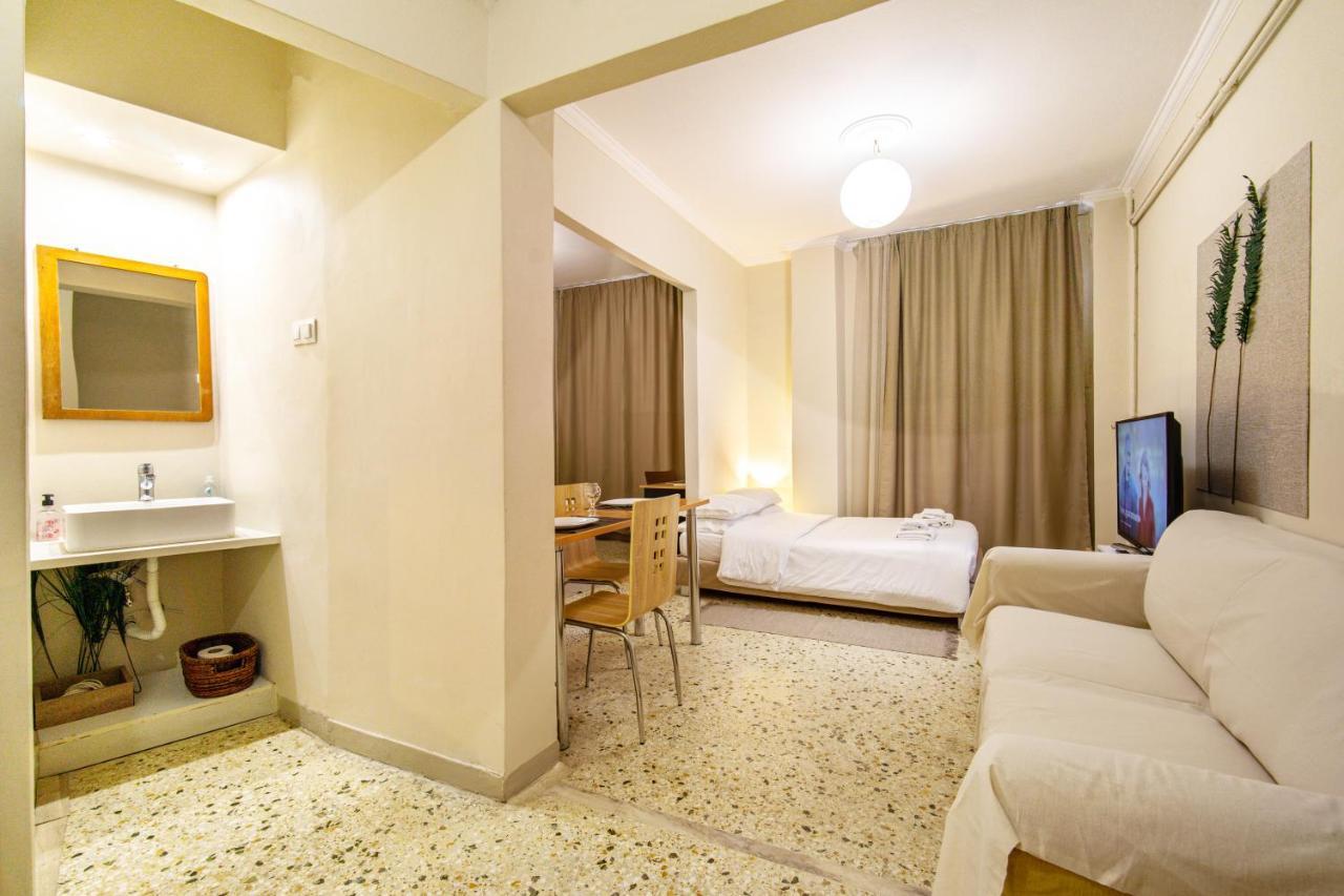Filopappou Decent Apartment Athen Exterior foto