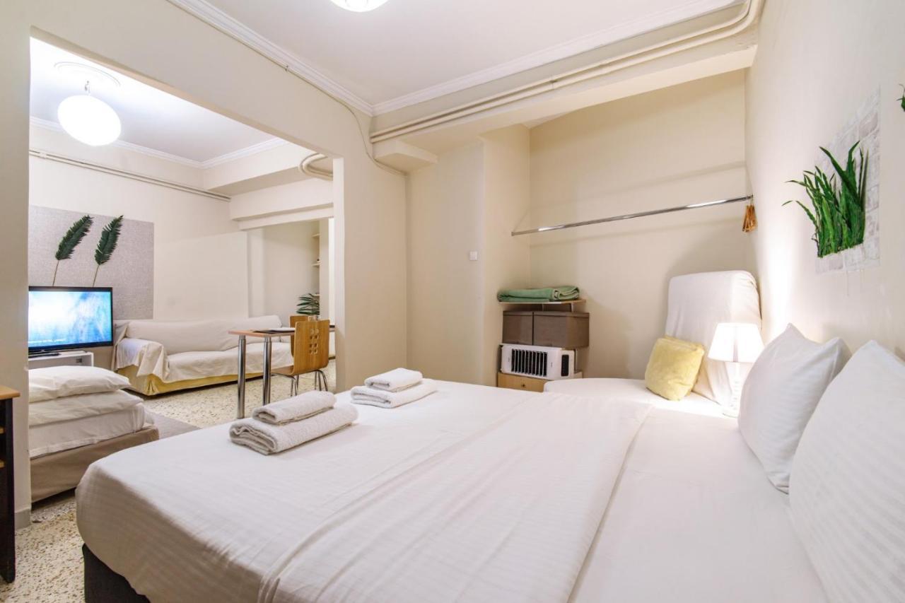 Filopappou Decent Apartment Athen Exterior foto