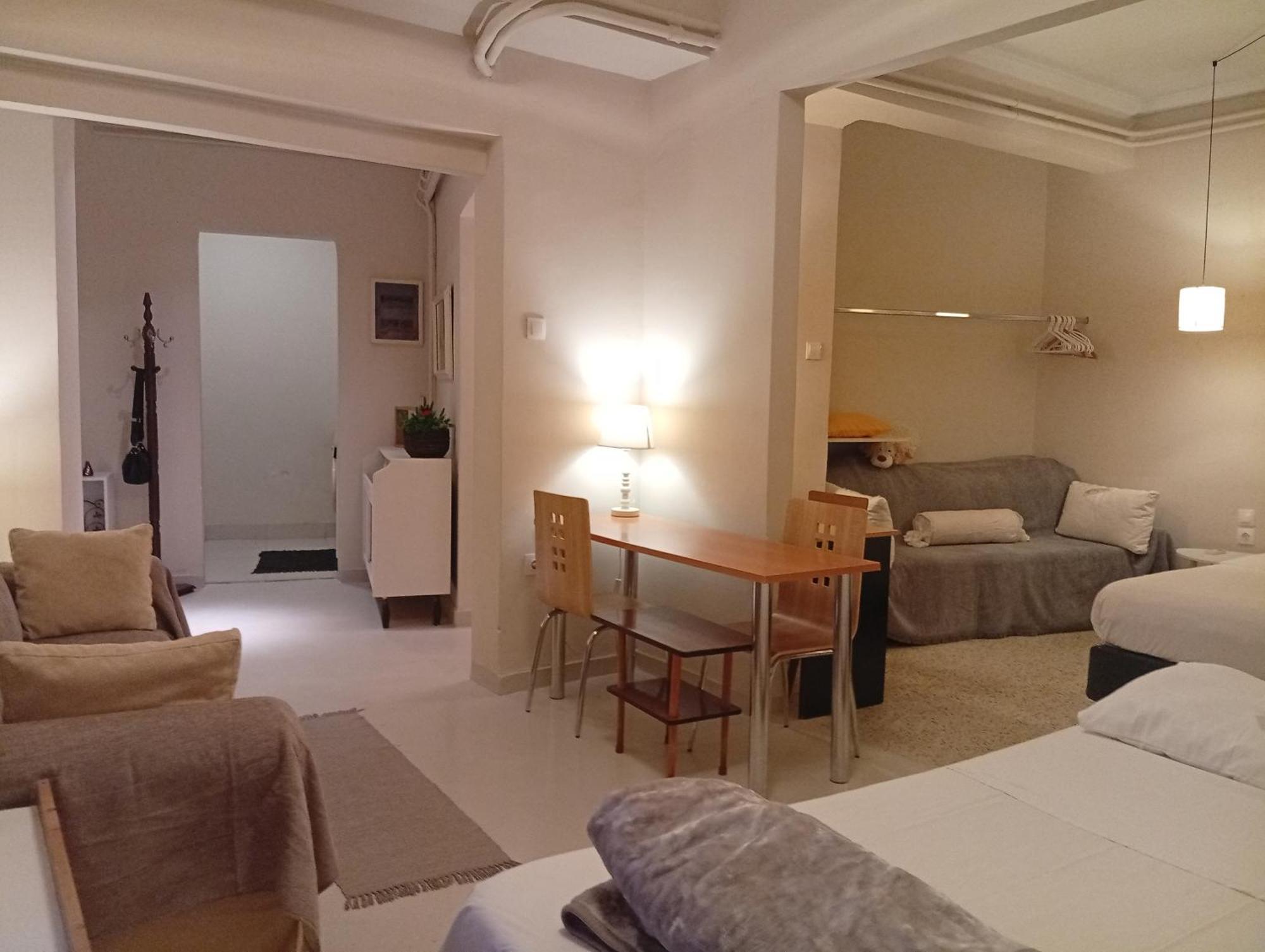 Filopappou Decent Apartment Athen Exterior foto