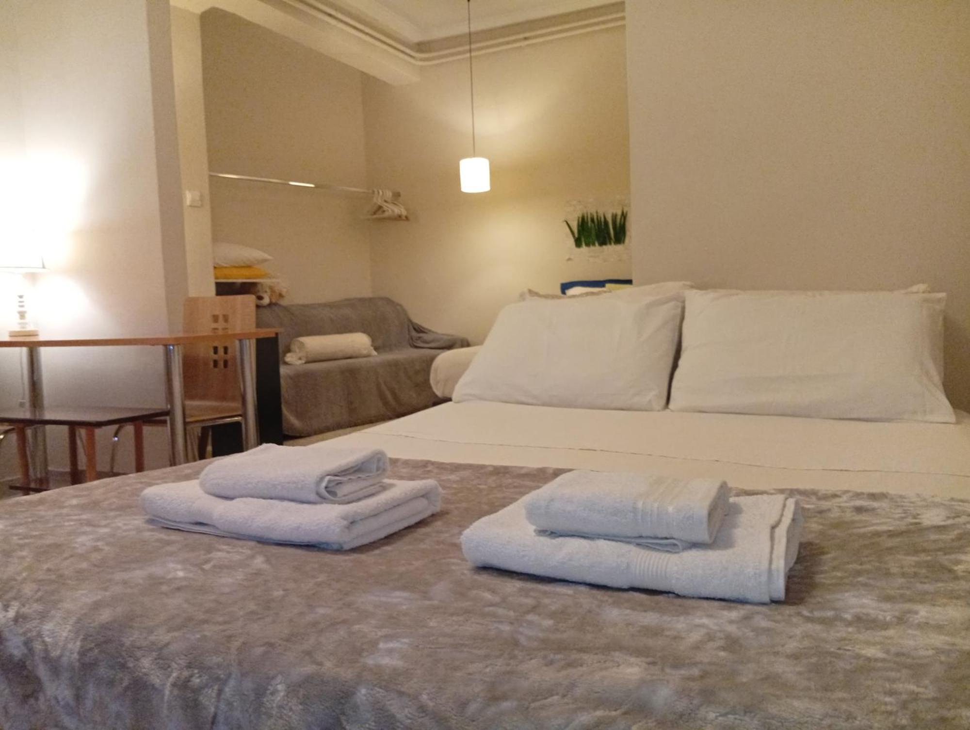 Filopappou Decent Apartment Athen Exterior foto