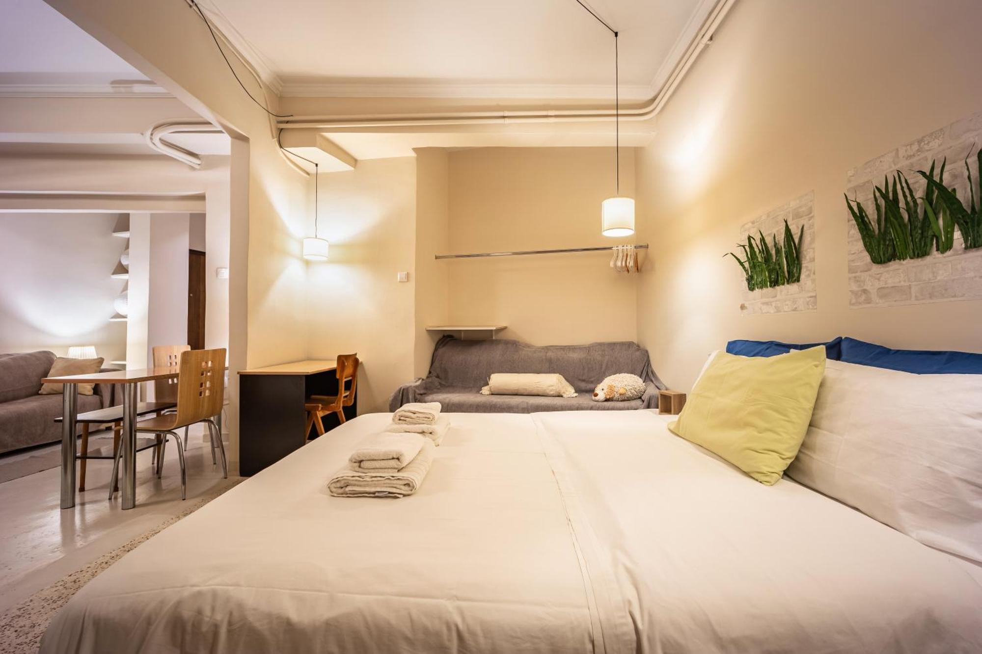 Filopappou Decent Apartment Athen Exterior foto