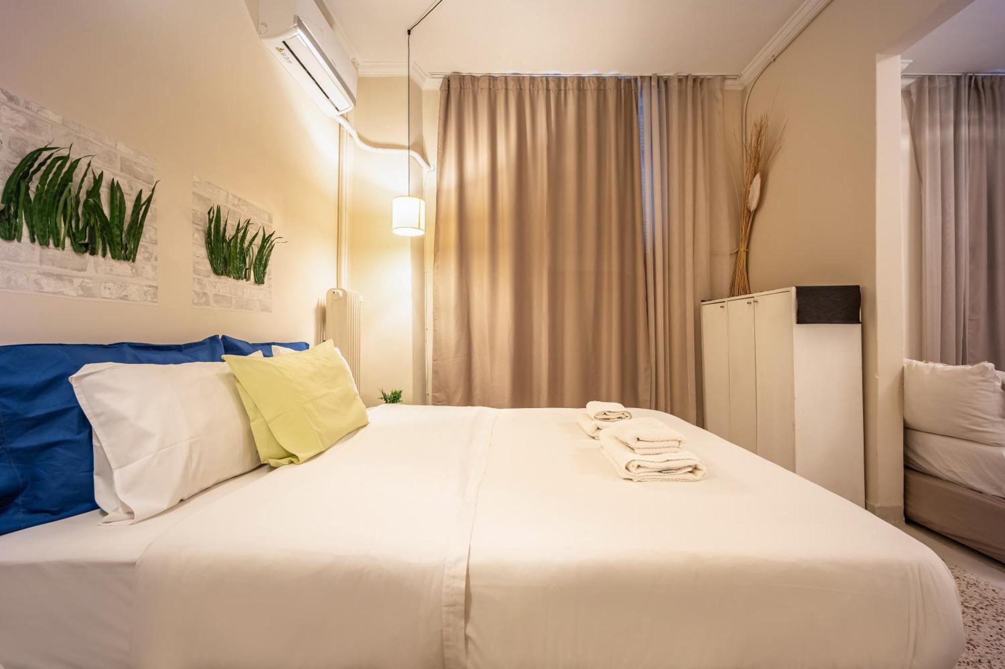 Filopappou Decent Apartment Athen Exterior foto